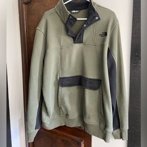 North Face 1/4 button XL